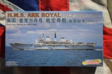 images/productimages/small/HMS Ark Royal Gulf War 1991 Dragon 1;700 voor.jpg